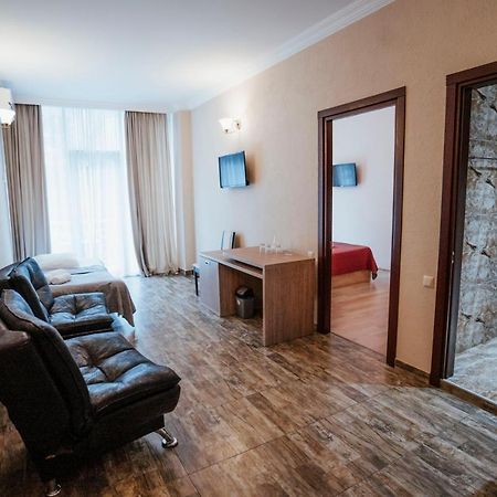 Hotel General Batoumi Extérieur photo