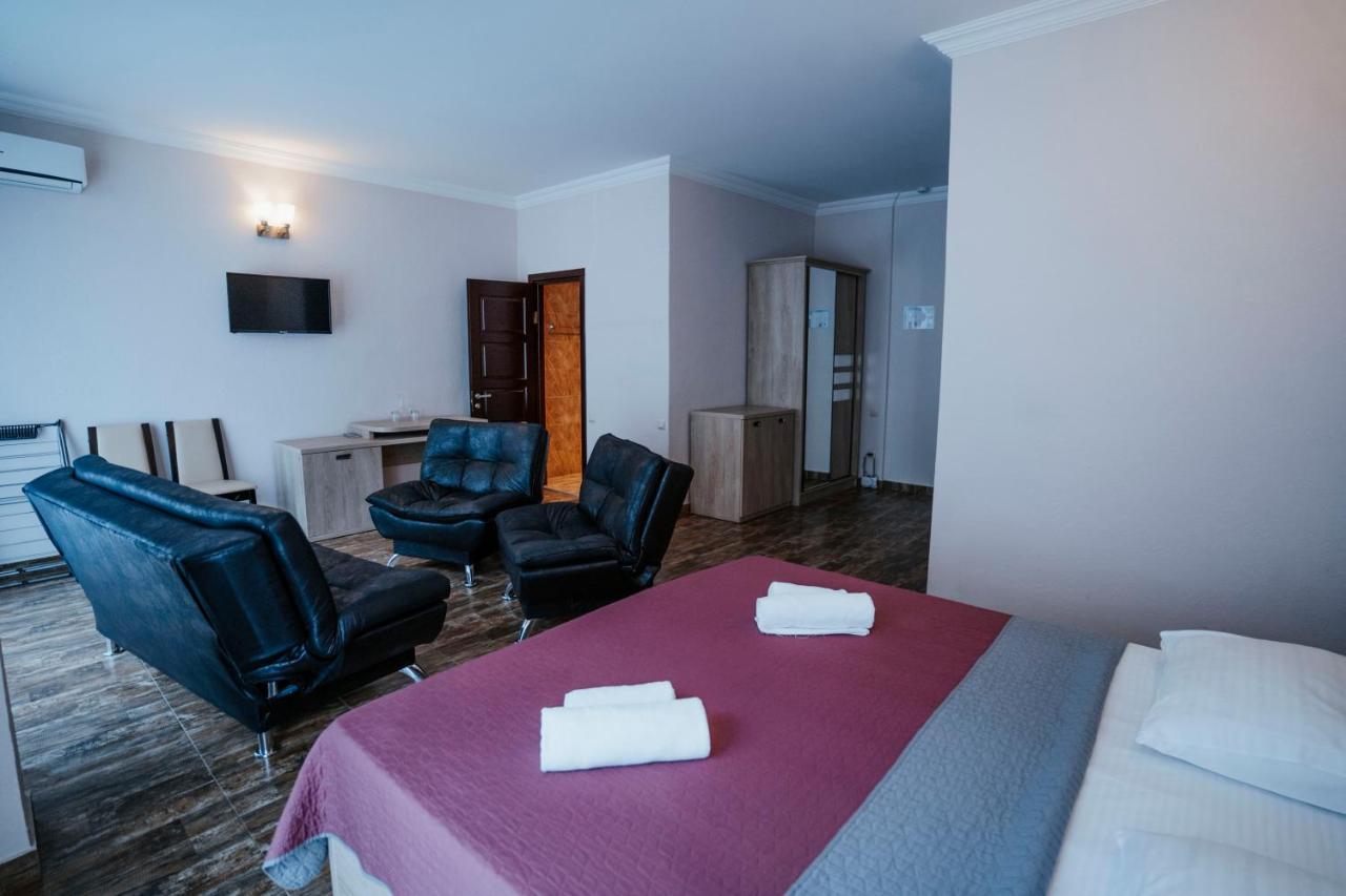 Hotel General Batoumi Extérieur photo