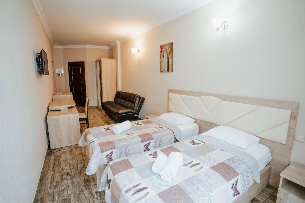Hotel General Batoumi Extérieur photo
