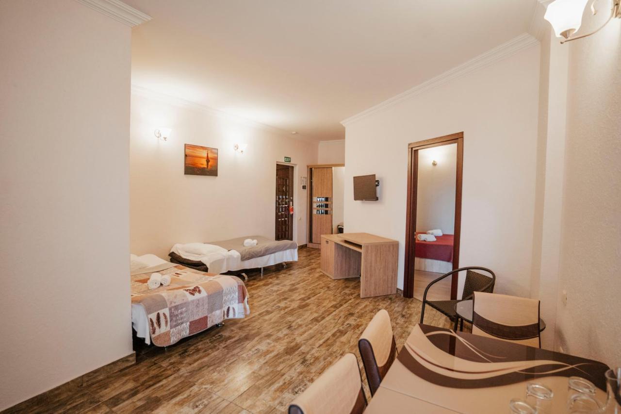 Hotel General Batoumi Extérieur photo