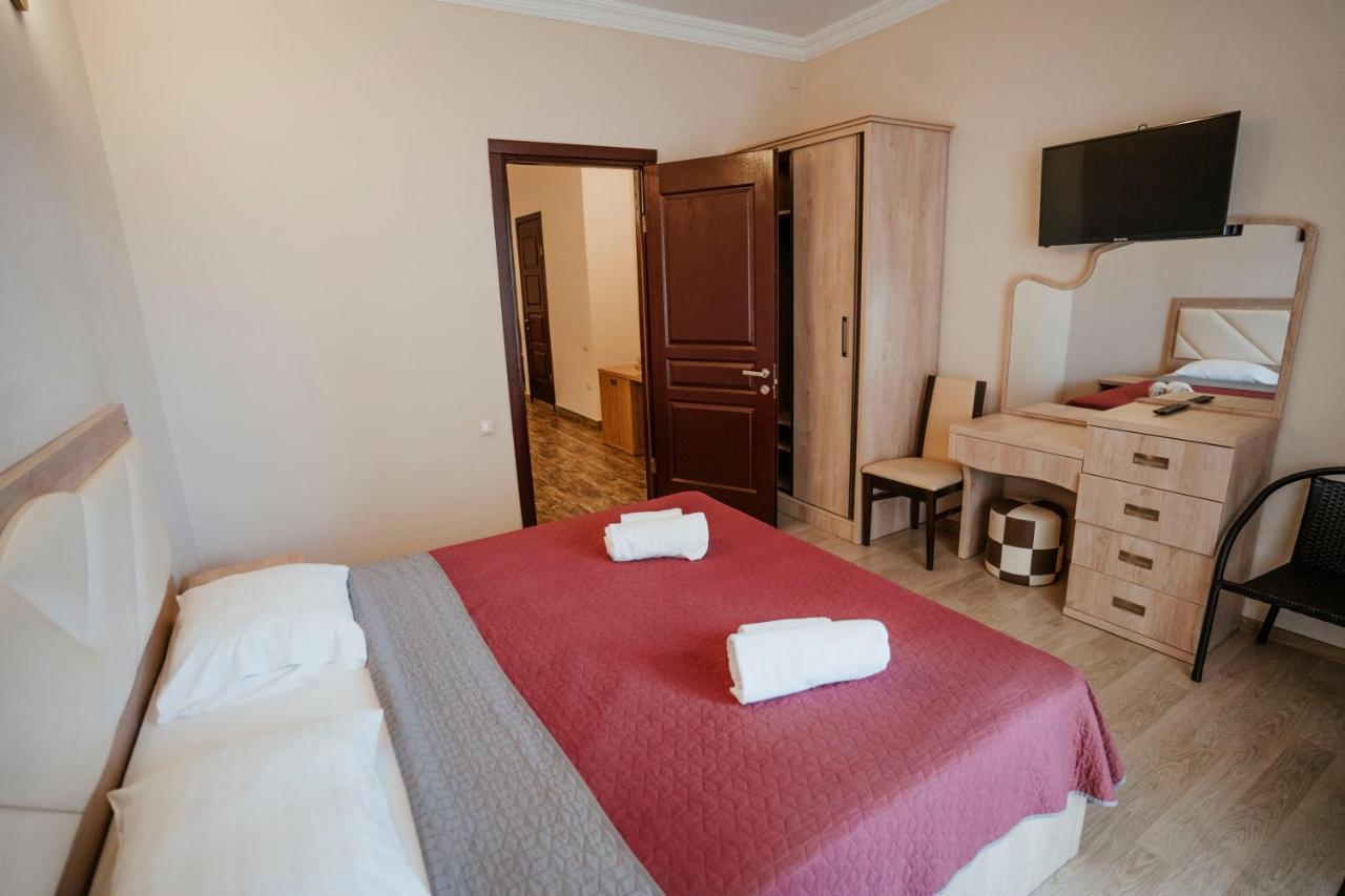 Hotel General Batoumi Extérieur photo