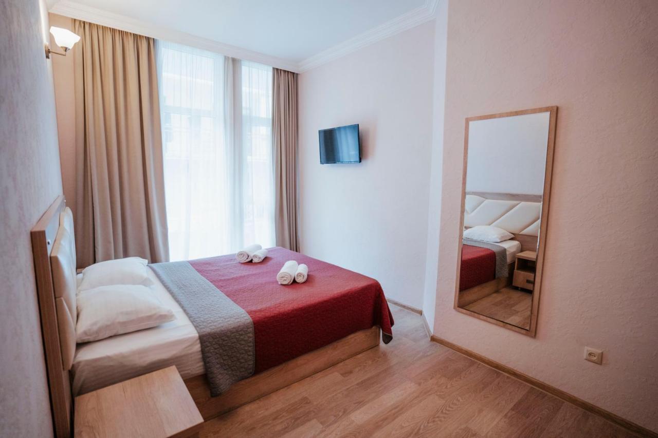 Hotel General Batoumi Extérieur photo
