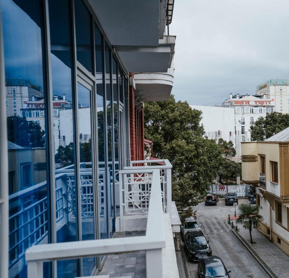Hotel General Batoumi Extérieur photo