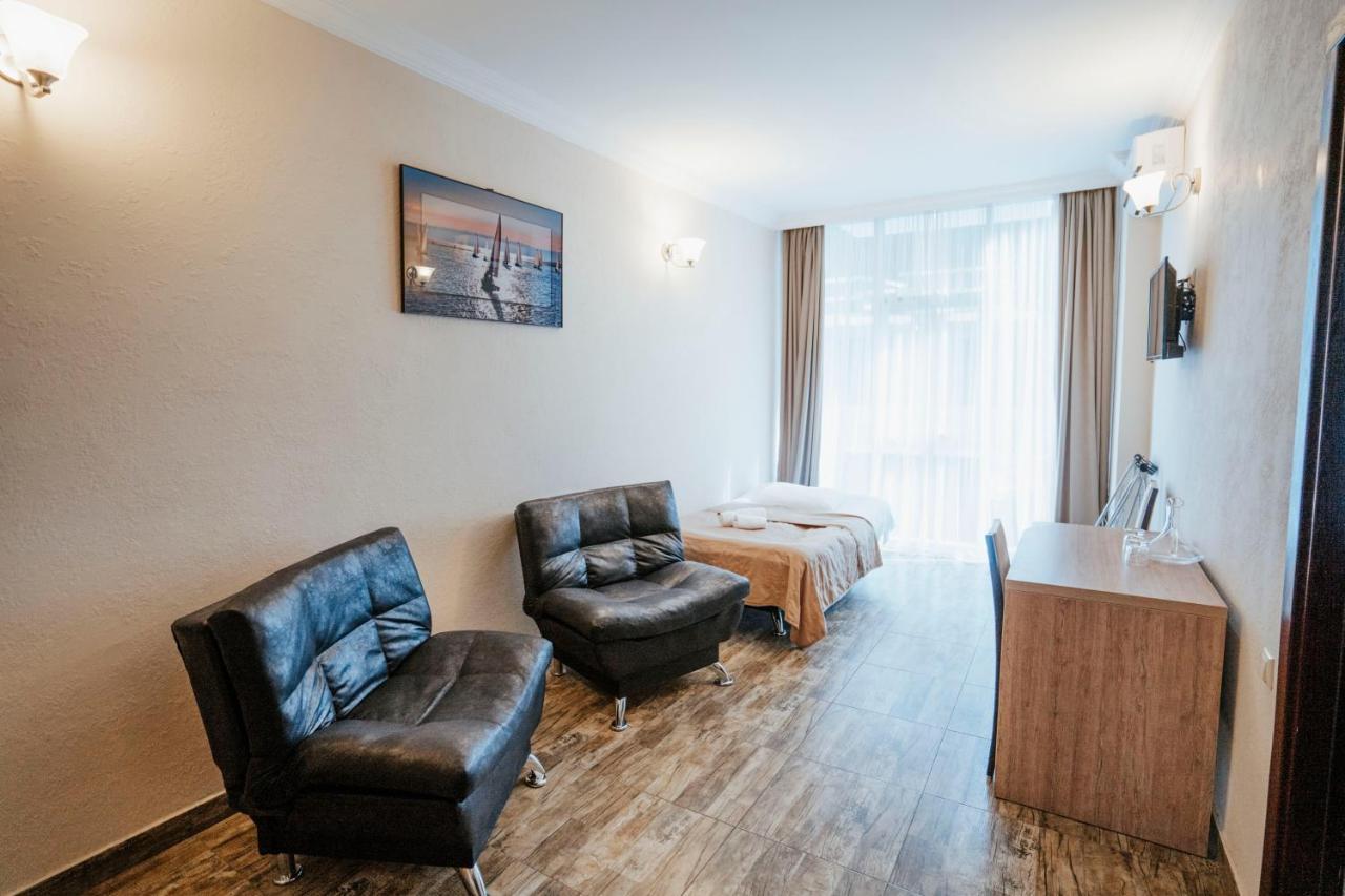 Hotel General Batoumi Extérieur photo