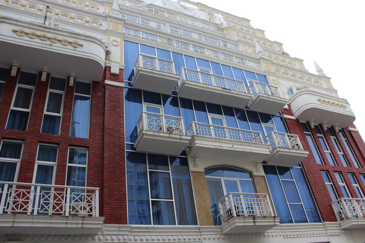 Hotel General Batoumi Extérieur photo
